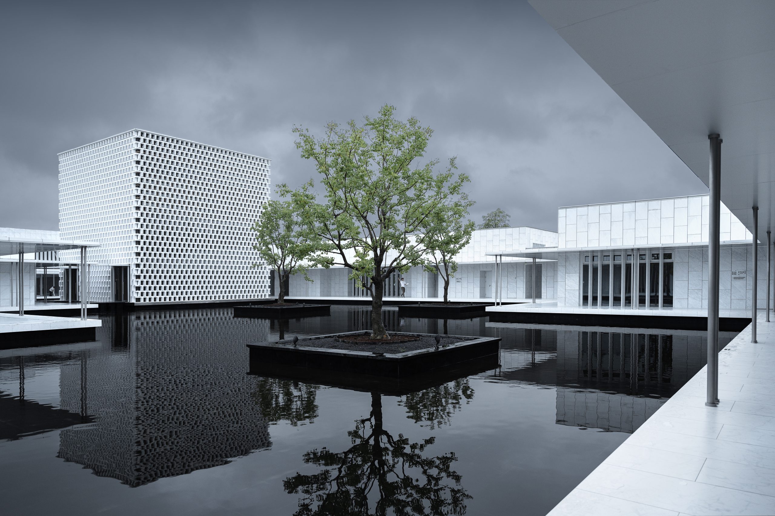 water landscapes, architectural design, urban water features, Chinese architecture, landscape integration, waterfront projects, sustainable design, natural elements in architecture, contemporary architecture, cultural spaces, Liquid landscapes